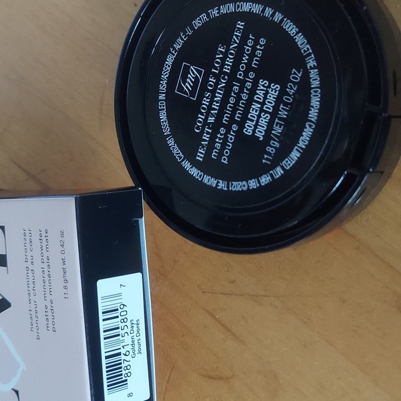 AVON Signature Makeup-Bag  w/ 3 Full Size AVON/(fmg) Makeup Products - Picture 11 of 15